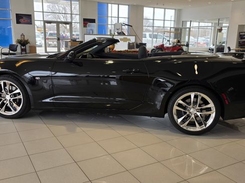 Used 2016 Chevrolet Camaro SS image 13