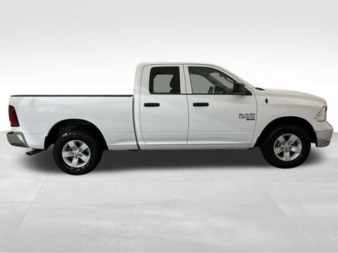 Used 2024 RAM 1500 Classic SLT image 5