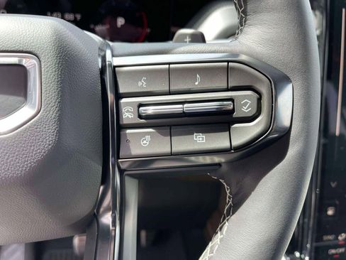 New 2026 GMC Yukon Denali Ultimate AWD/4WD image 30