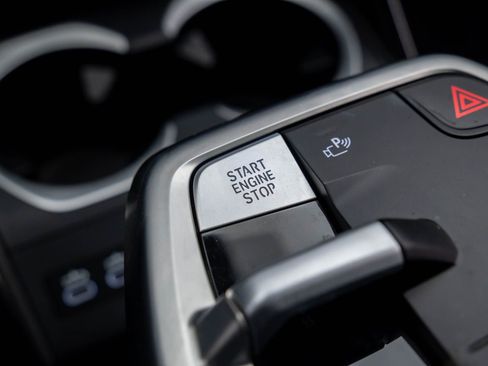 Certified 2025 BMW X1 xDrive28i image 22