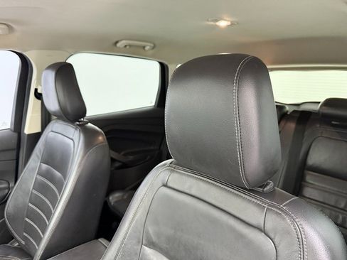 Used 2018 Ford Escape SEL image 25