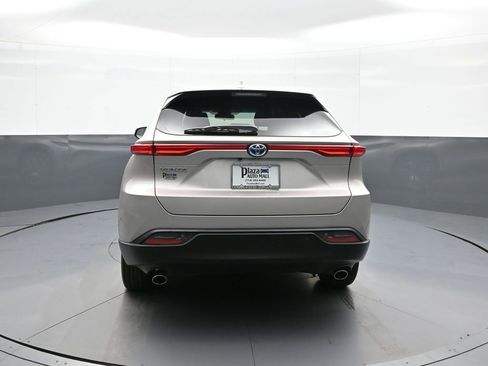 Certified 2023 Toyota Venza LE AWD/4WD image 7