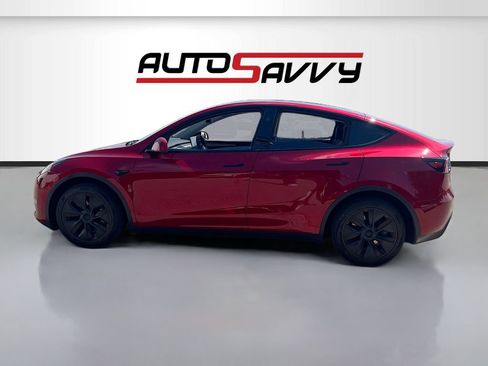 Used 2024 Tesla Model Y Long Range AWD/4WD image 4