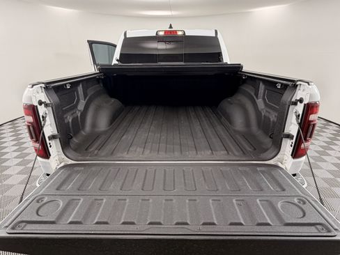 Used 2022 RAM 1500 Limited w/ Trailer Tow Group (B) AWD/4WD image 18
