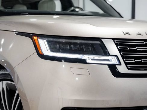 Used 2024 Land Rover Range Rover Long Wheelbase SE AWD/4WD image 21