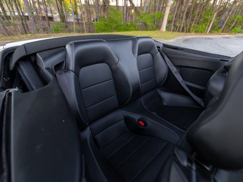 Used 2022 Ford Mustang Premium image 16