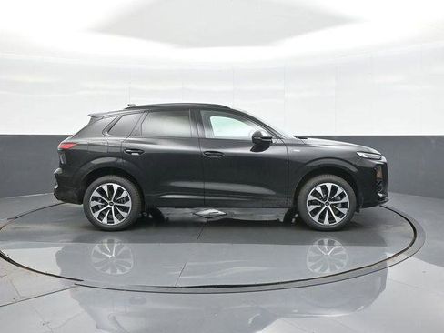 New 2026 Audi Q3 quattro 2.0T AWD/4WD image 8