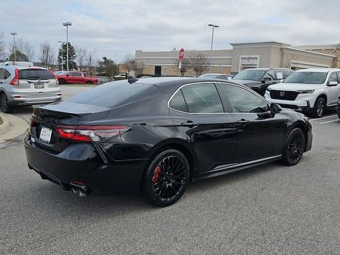 Used 2023 Toyota Camry SE image 7