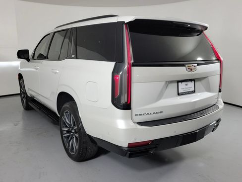 Used 2024 Cadillac Escalade Sport Platinum RWD image 4
