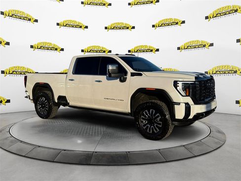 Used 2024 GMC Sierra 2500 Denali Ultimate w/ Max Trailering Package image 7