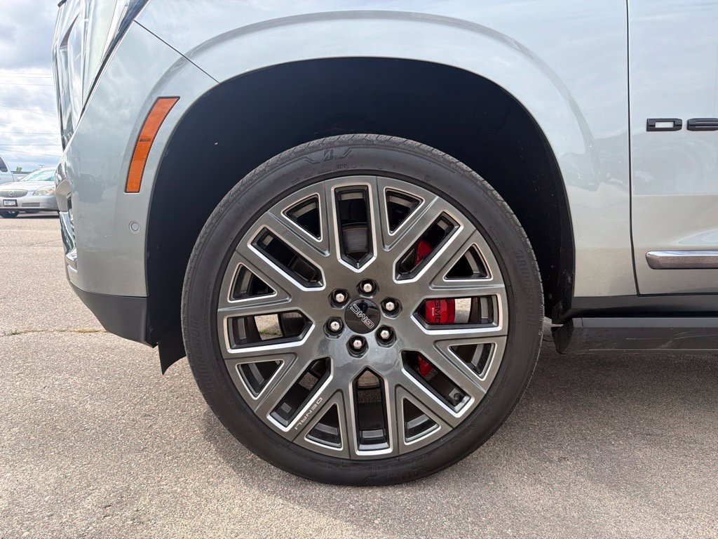Used 2025 GMC Yukon Denali Ultimate w/ LPO, Floor Liner Package AWD/4WD image 44