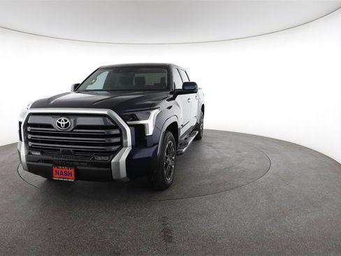 Used 2023 Toyota Tundra Limited image 4
