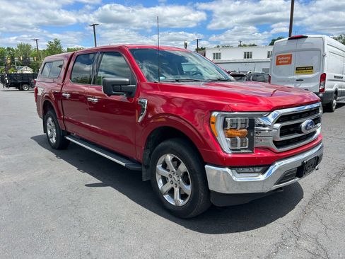 Used 2022 Ford F150 XLT w/ Equipment Group 302A High AWD/4WD image 3