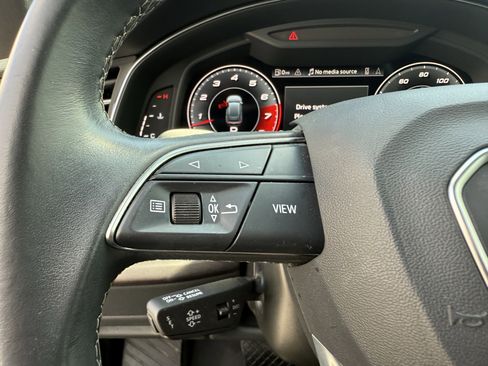 Used 2021 Audi Q8 Premium Plus w/ Premium Plus Package image 15