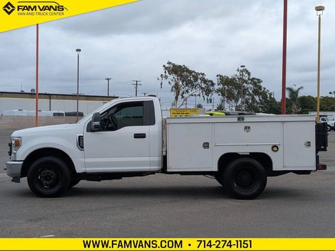 Used 2020 Ford F350 XL w/ Power Equipment Group RWD image 4