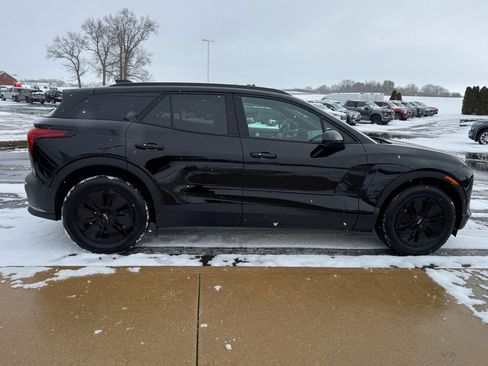 Used 2025 Chevrolet Blazer EV LT image 11
