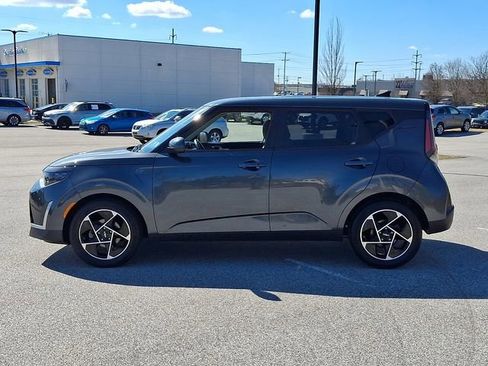 Used 2024 Kia Soul EX FWD image 7