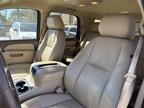 Used 2014 Chevrolet Tahoe LT w/ All-Star Edition image 16