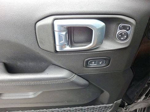 Used 2021 Jeep Wrangler Unlimited Sahara w/ Cold Weather Group image 12