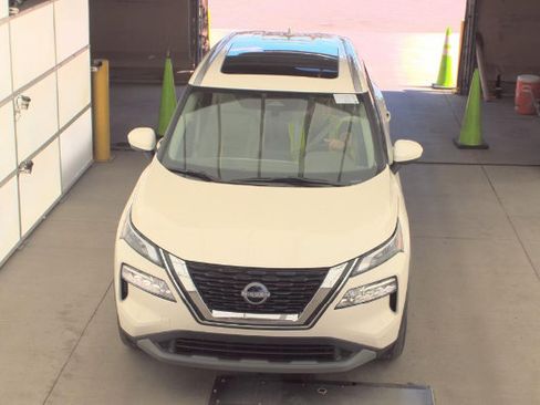 Used 2023 Nissan Rogue SV w/ SV Premium B Package AWD/4WD image 7