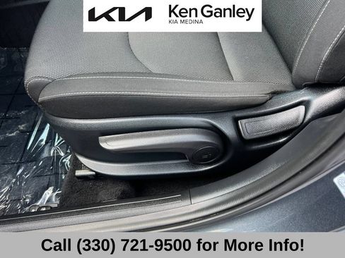 Certified 2024 Kia Forte LXS w/ LXS Technology Package FWD image 29