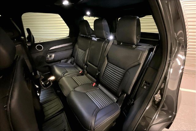 New 2026 Land Rover Discovery Limited Edition AWD/4WD image 9