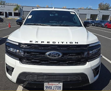 Used 2023 Ford Expedition Max Limited RWD image 2