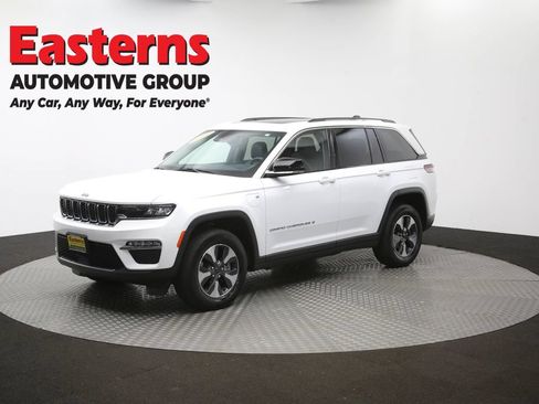 Used 2023 Jeep Grand Cherokee 4WD 4xe image 60
