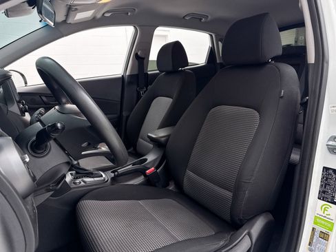 Used 2020 Hyundai Kona SE image 17