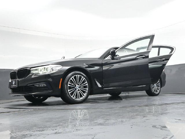 Used 2018 BMW 530i xDrive AWD/4WD image 43