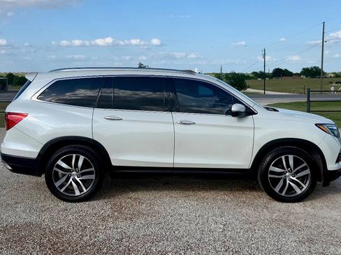 Used 2016 Honda Pilot Elite image 5