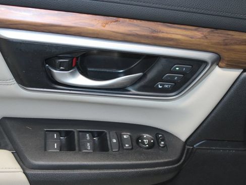 Used 2021 Honda CR-V EX-L image 6
