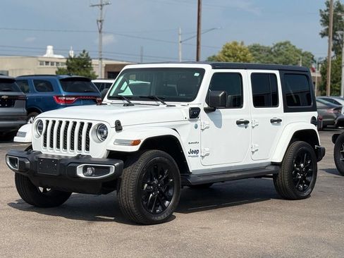 Used 2021 Jeep Wrangler Unlimited Sahara AWD/4WD image 41