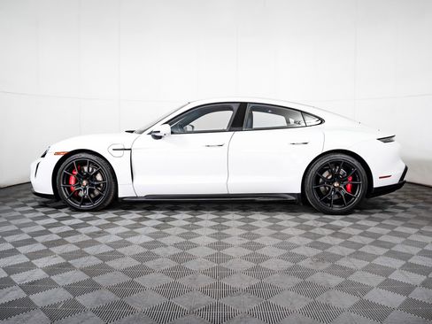 Certified 2022 Porsche Taycan GTS image 2