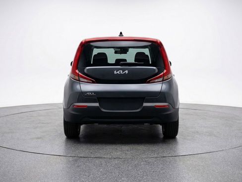 Used 2025 Kia Soul LX w/ LX Technology Package image 7
