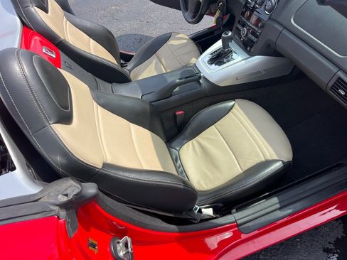 Used 2009 Saturn Sky w/ Premium Trim Package RWD image 29