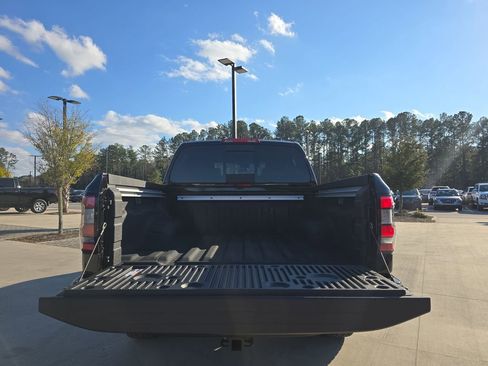New 2026 Nissan Frontier PRO-4X w/ Pro-4x Convenience Package image 15