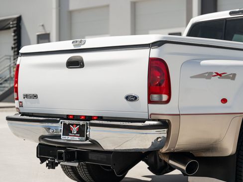 Used 1999 Ford F350 4x4 Crew Cab DRW Super Duty image 17