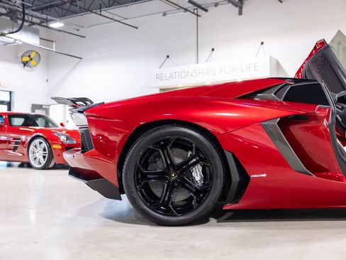Used 2016 Lamborghini Aventador LP 700-4 AWD/4WD image 32