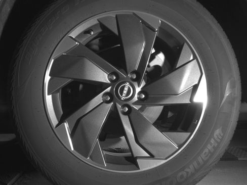 Used 2025 Nissan Rogue SV image 14