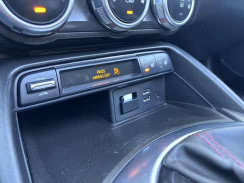 Used 2019 MAZDA MX-5 Miata RF Grand Touring image 34