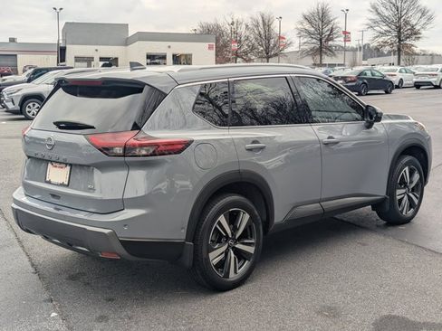 Used 2024 Nissan Rogue SL w/ SL Premium Package image 7