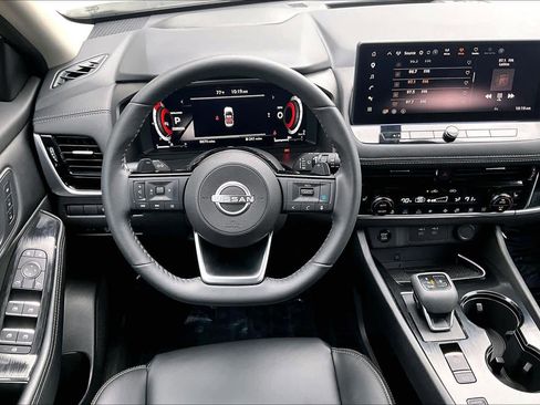 Used 2024 Nissan Rogue SL w/ SL Premium Package FWD image 6