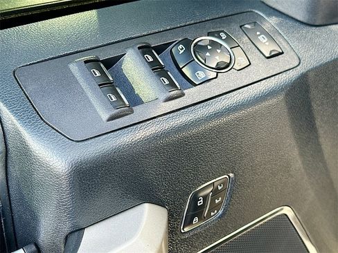 Certified 2022 Ford F250 Lariat w/ Lariat Ultimate Package image 21