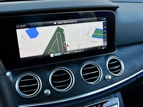 Used 2020 Mercedes-Benz E 450 4MATIC Sedan image 13