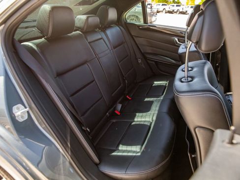 Used 2016 Mercedes-Benz E 350 Sedan image 12