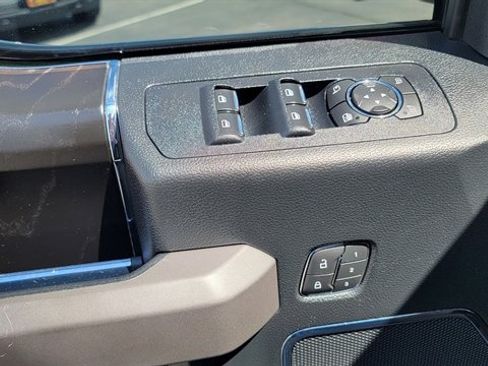 Used 2019 Ford F150 Platinum w/ Technology Package AWD/4WD image 23
