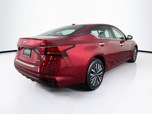 Used 2023 Nissan Altima 2.5 SV AWD/4WD image 9