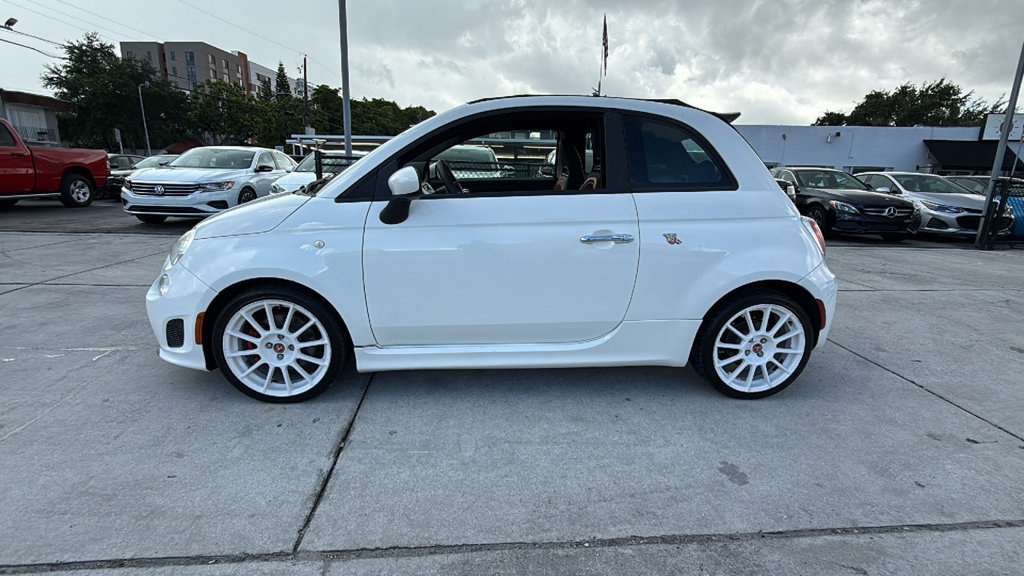 Used 2015 FIAT 500 Abarth w/ Comfort/Convenience Group FWD image 10
