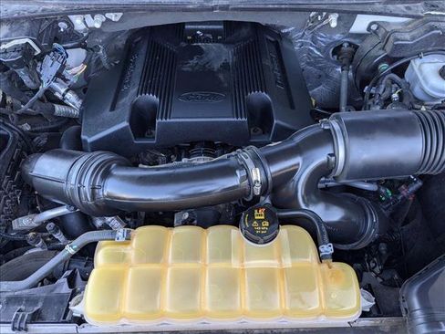 Used 2017 Ford F150 Lariat image 23